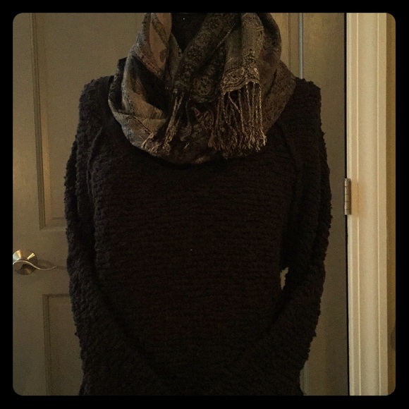 Free People black sweater - Picture 2 of 4